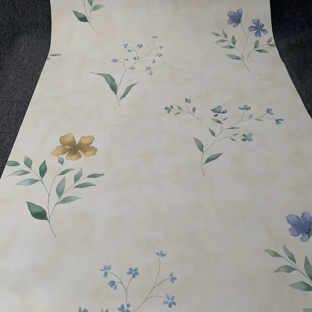Waverly Vintage Floral Early 2000s Botanical Wallpaper 20.5 x 11 yds.